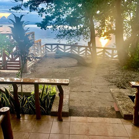 Adayo Cove Resort Siquijor Exteriör bild